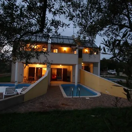 In Novigrad With Private Pool בית נופש Novigrad Istria
